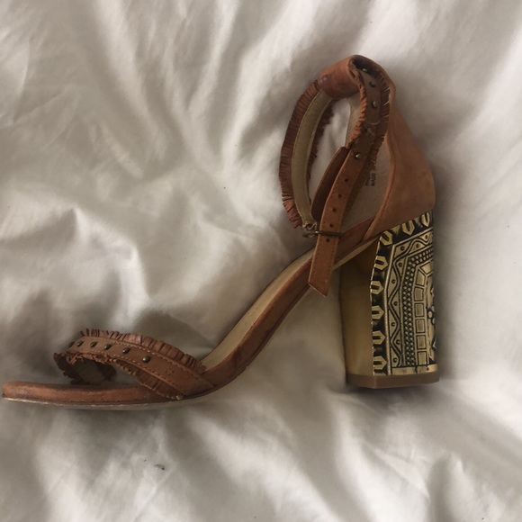 Chinese laundry camel sandal - Picture 2 of 3